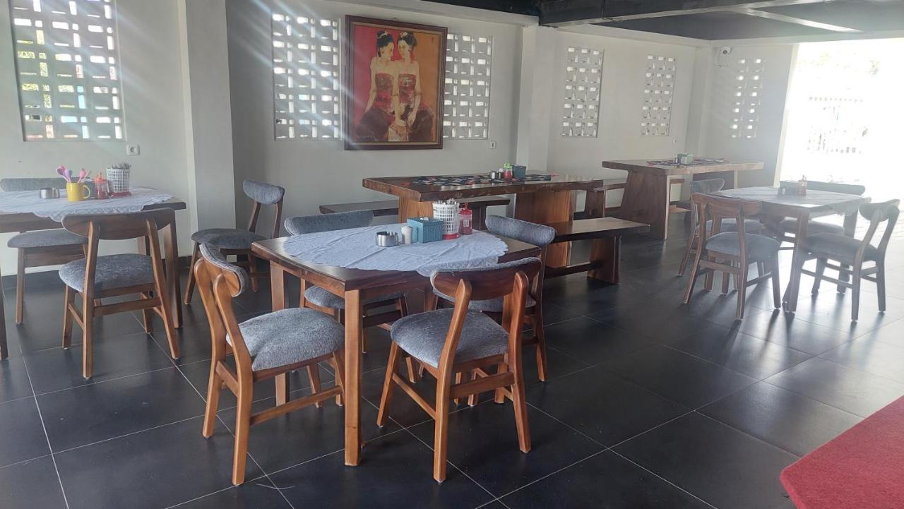 Hotel Wisma Mangurna Dolok Sanggul Экстерьер фото