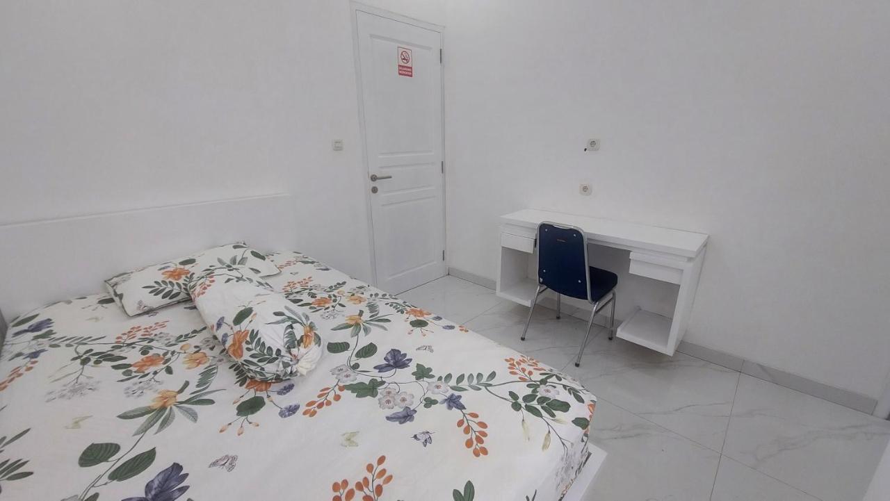 Hotel Wisma Mangurna Dolok Sanggul Экстерьер фото