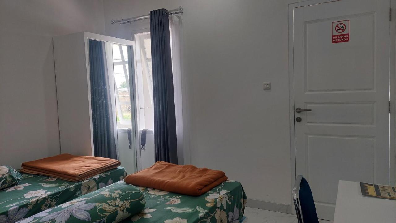 Hotel Wisma Mangurna Dolok Sanggul Экстерьер фото