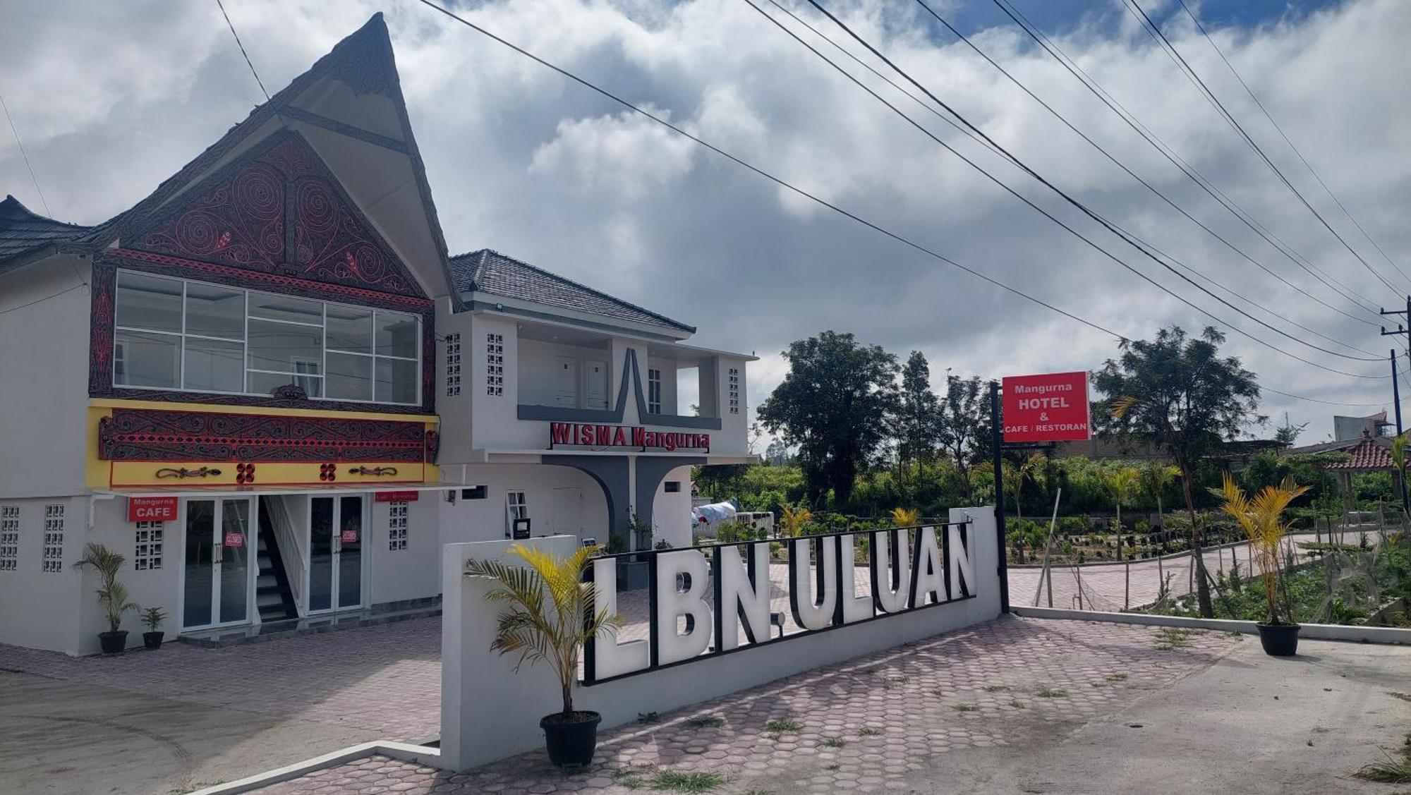 Hotel Wisma Mangurna Dolok Sanggul Экстерьер фото